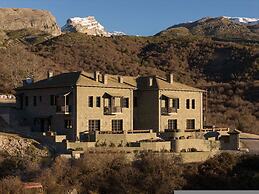 Oreno Mountain Retreat Hotel