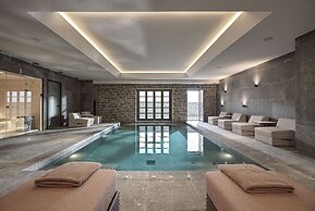 Oreno Mountain Retreat Hotel
