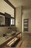 Oreno Mountain Retreat Hotel