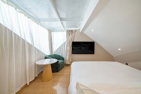 MEI DI DU JIA HOTEL