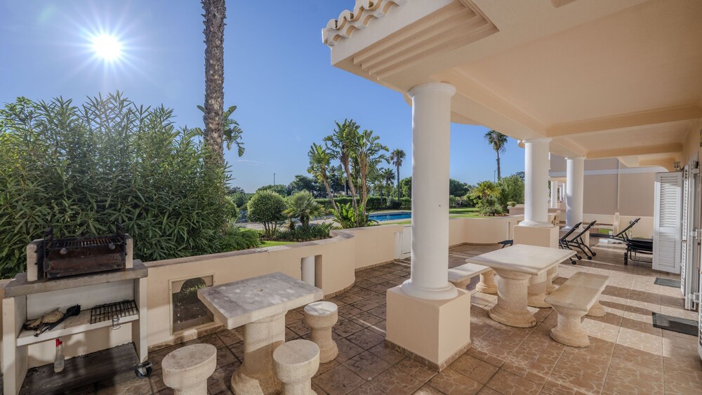 Praia da Marinha Apartment