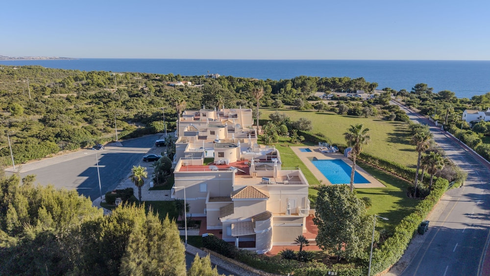 Praia da Marinha Apartment