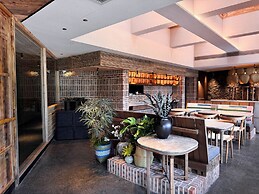 Chongqing Jinfo Cloudhaus Boutique Hotel