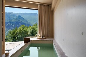 Chongqing Jinfo Cloudhaus Boutique Hotel