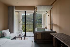 Chongqing Jinfo Cloudhaus Boutique Hotel