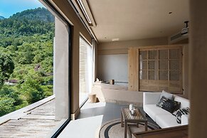 Chongqing Jinfo Cloudhaus Boutique Hotel