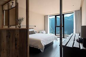 Chongqing Jinfo Cloudhaus Boutique Hotel
