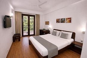 EMBLEM Hotel – Arjun Marg, Golf Course Road Gurgaon