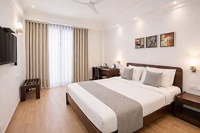 EMBLEM Hotel – Arjun Marg, Golf Course Road Gurgaon