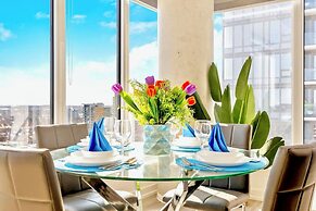 High Rise 1BR Building With Gorgeous Views
