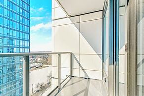 High Rise 1BR Building With Gorgeous Views