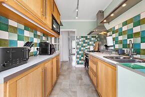 Spacious 3 bd Garden M25, Free Parking,bluewater