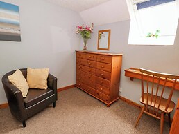 Old Farmhouse Cottage