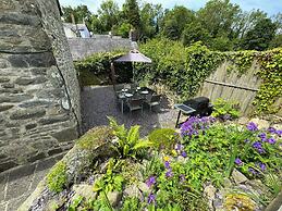 Old Farmhouse Cottage