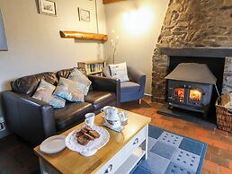 Old Farmhouse Cottage