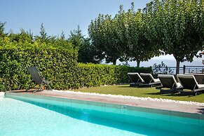 Sunny Exclusive Dio in Chaniotis