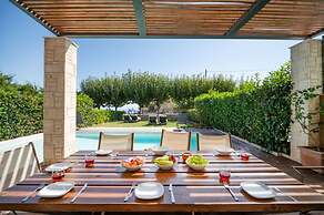Sunny Exclusive Dio in Chaniotis