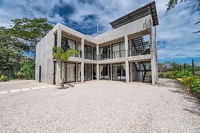 NELBLU FLAMINGO SUITES