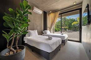 NELBLU FLAMINGO SUITES