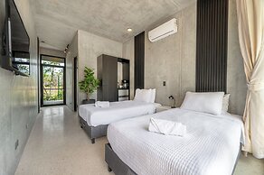 NELBLU FLAMINGO SUITES