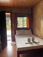 Akoya Beach Park & Cottages