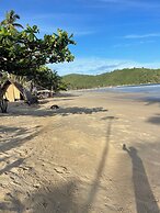 Akoya Beach Park & Cottages