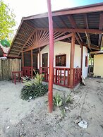 Akoya Beach Park & Cottages