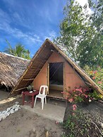 Akoya Beach Park & Cottages