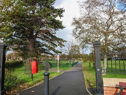 Queens Park