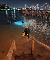 Blue Heron Bridge Hotel & Dive Club