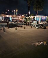 Blue Heron Bridge Hotel & Dive Club