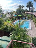 Blue Heron Bridge Hotel & Dive Club