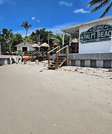 Blue Heron Bridge Hotel & Dive Club
