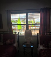 Blue Heron Bridge Hotel & Dive Club