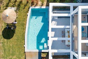 Olive Grove Panorama Suite Pende