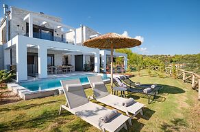 Olive Grove Panorama Suite Pende