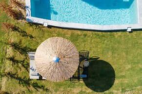 Olive Grove Panorama Suite Pende