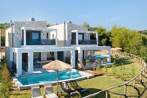 Olive Grove Panorama Suite Pende