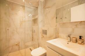 Olive Grove Panorama Suite Exi