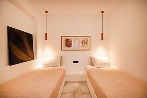 Olive Grove Panorama Suite Exi