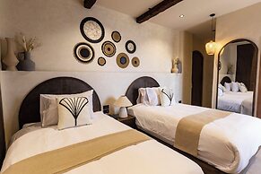 Pyramids Pavilion Boutique Hotel