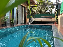 RETRO VILLA