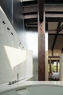 XIN HOTEL