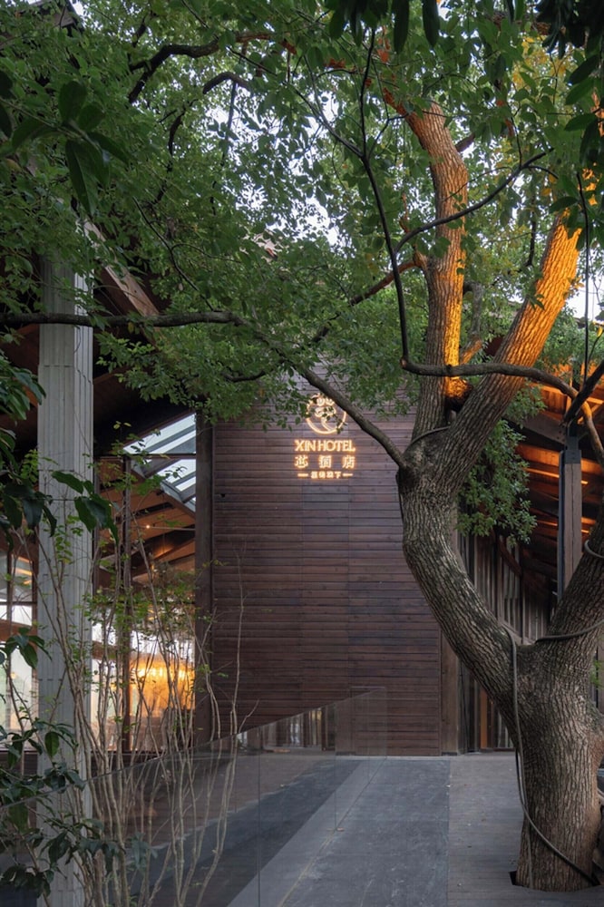 XIN HOTEL