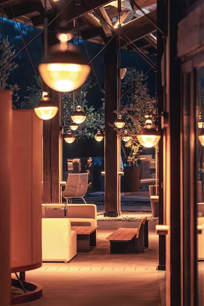 XIN HOTEL