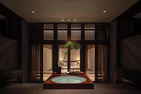 XIN HOTEL