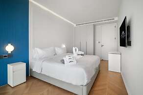 Premier 3-bedroom Apartment E333 Beachfront