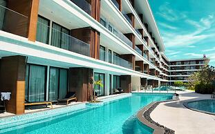 Premier Pool View Studio 348 Beachfront Resort