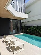 Aileen Layan Villa 3 Private Pool 4 Bedroom