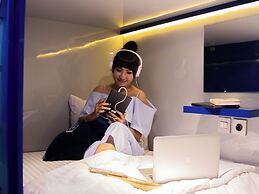 Rosalyne Sleepbox Denpasar Bali